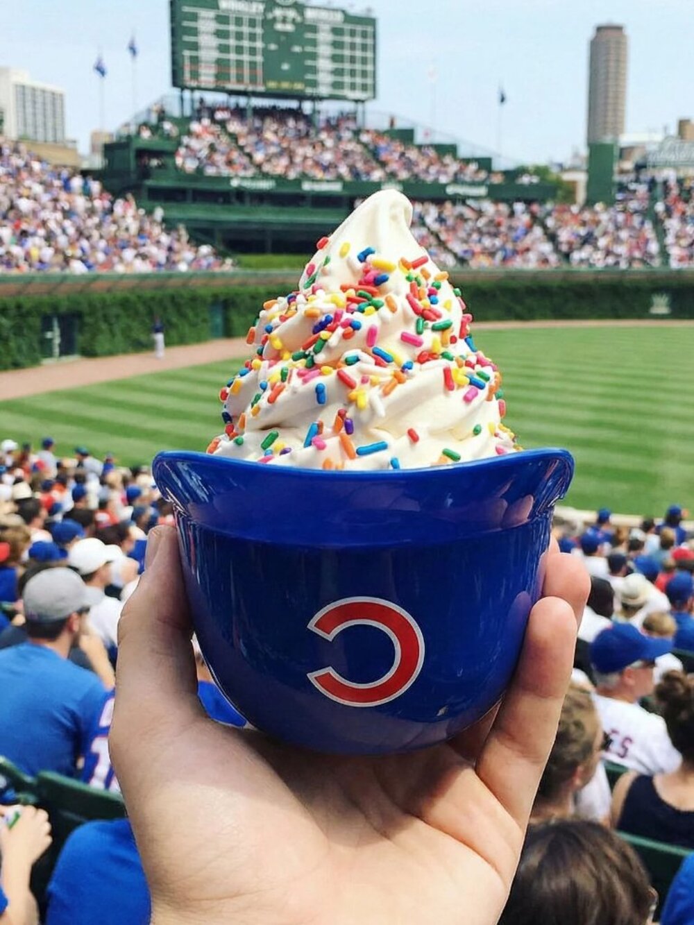Chicago Cubs Mini Baseball Helmet 8oz Ice Cream Sundae Cup